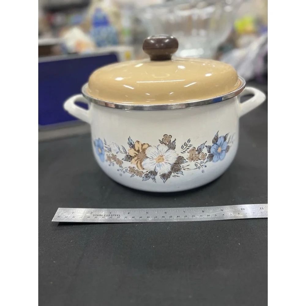 Vintage Crowning Cookware 10in‎ Pot With Lid